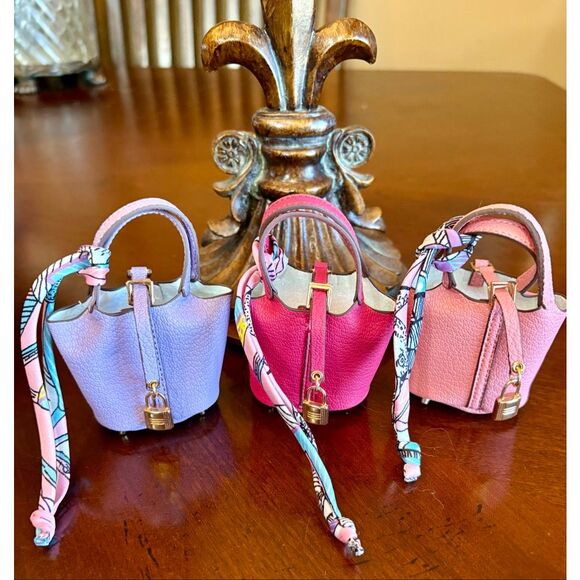MICRO MINI BUCKET BAG CHARMS - 🎉HP🎉 NWOT Lot of 3 Micro Mini Bucket Bag Charms. - Picture 7 of 11